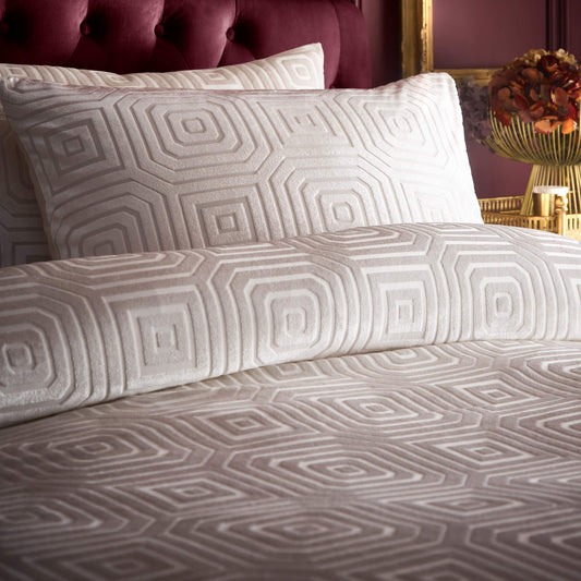 Emile Jacquard Duvet Set Cream