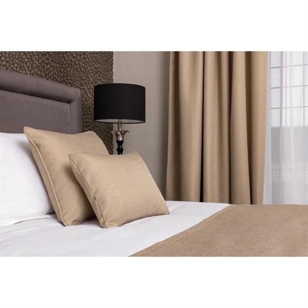 Windsor Runner & Cushions Pebble