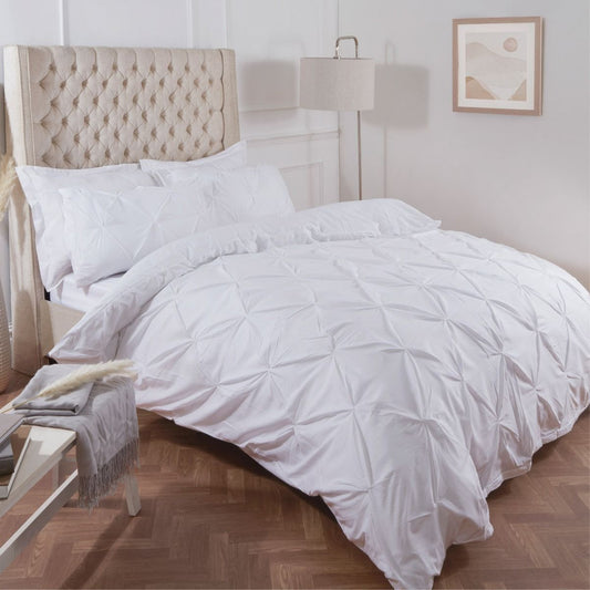 Diamond Pintuck Double Duvet Set - White