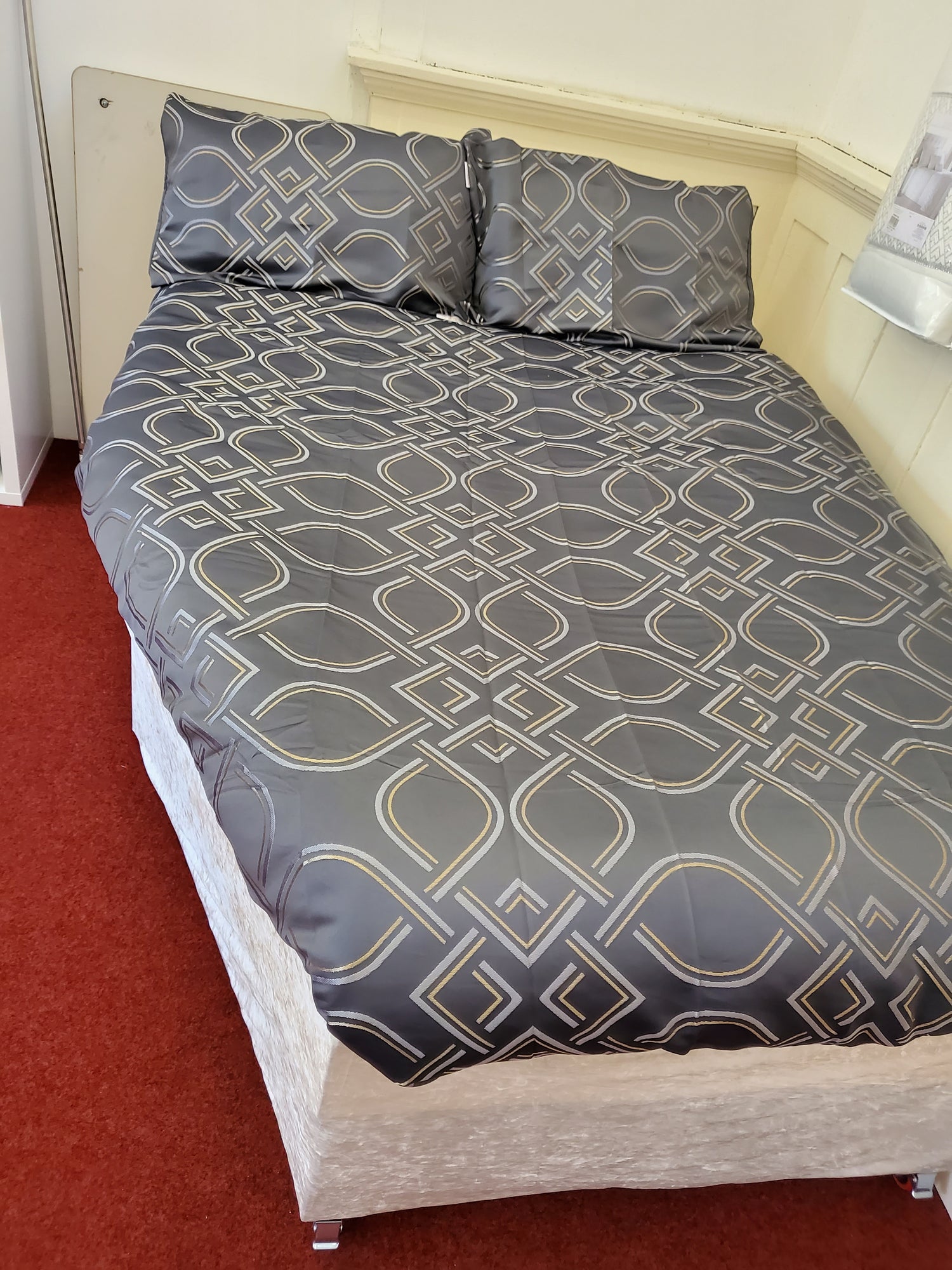 Left Hand Shape Duvet Sets