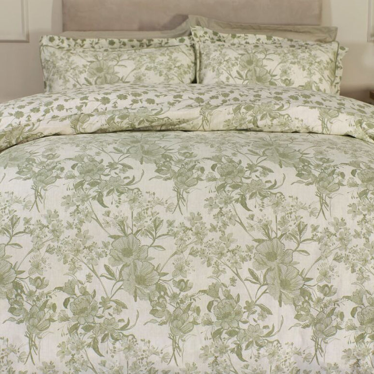 Ada Shaped Duvet Set