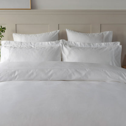 Custom-fit left hand sheet in white Egyptian cotton for caravans