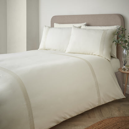 Pintuck Easy Iron Percale Cream Duvet Set
