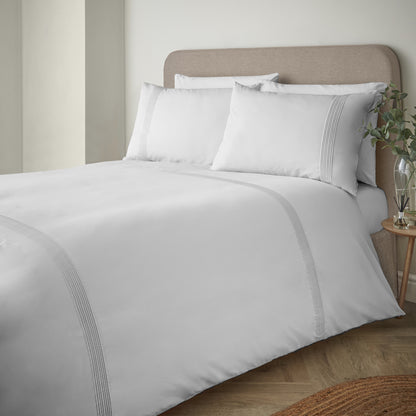 Pintuck Easy Iron Percale White Duvet Set