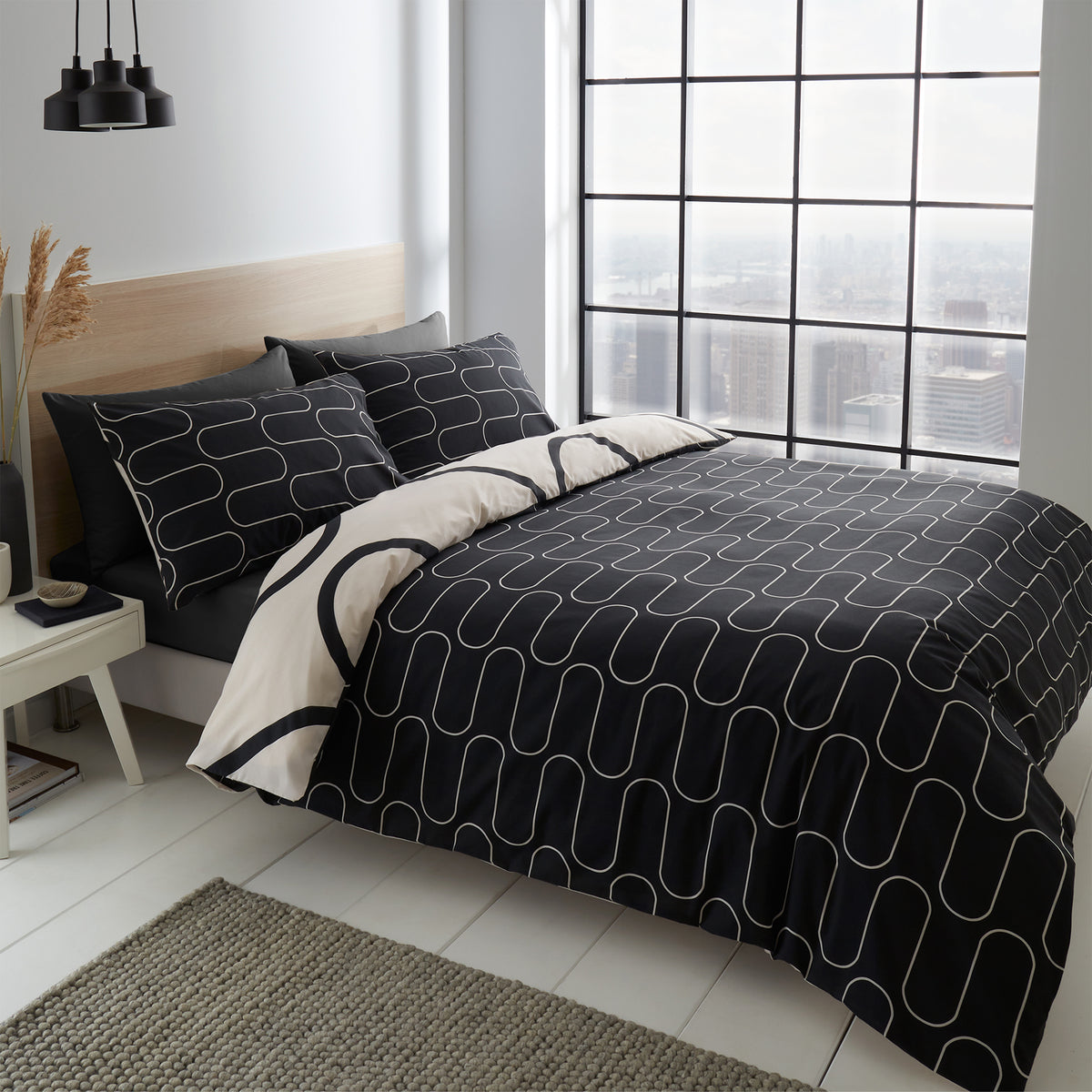 Linear Curve Geometric Black Duvet Set