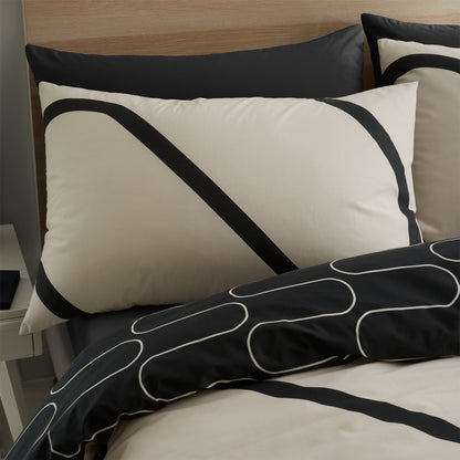 Linear Curve Geometric Black Duvet Set