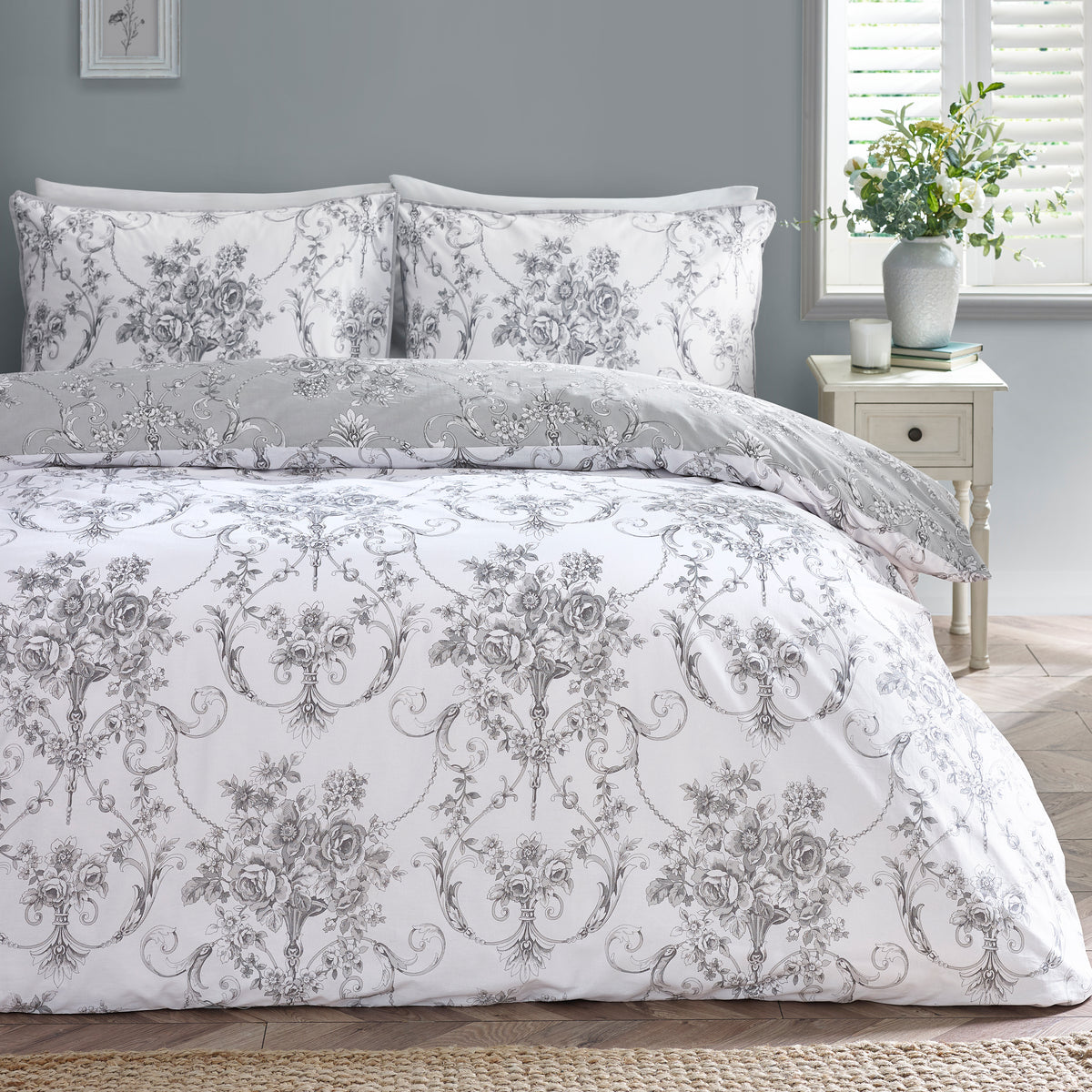 Antoinette Grey Duvet Set