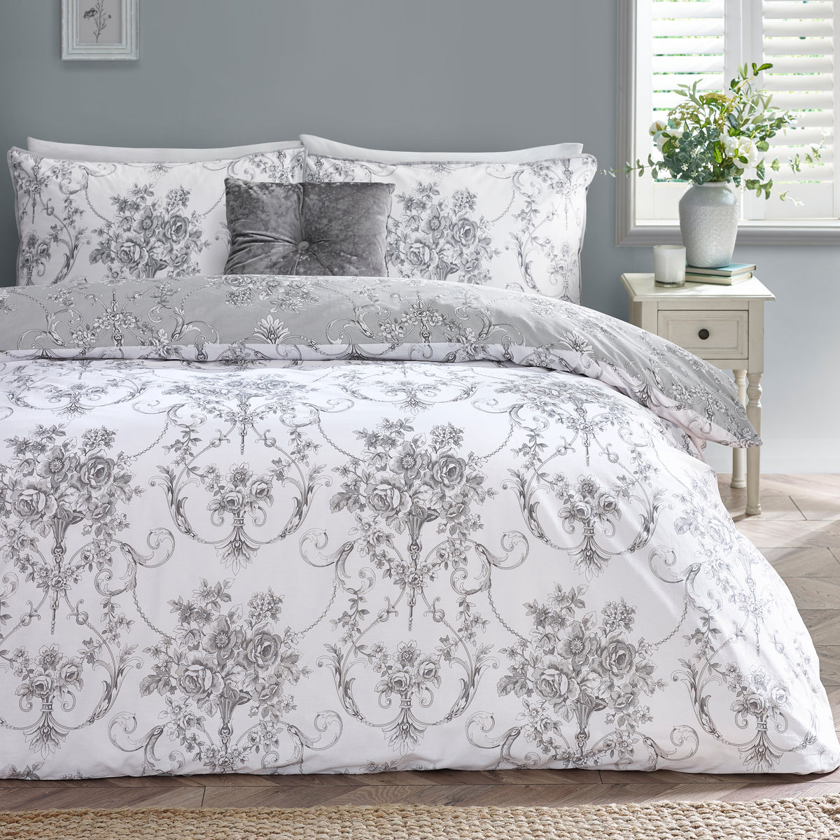 Antoinette Grey Duvet Set