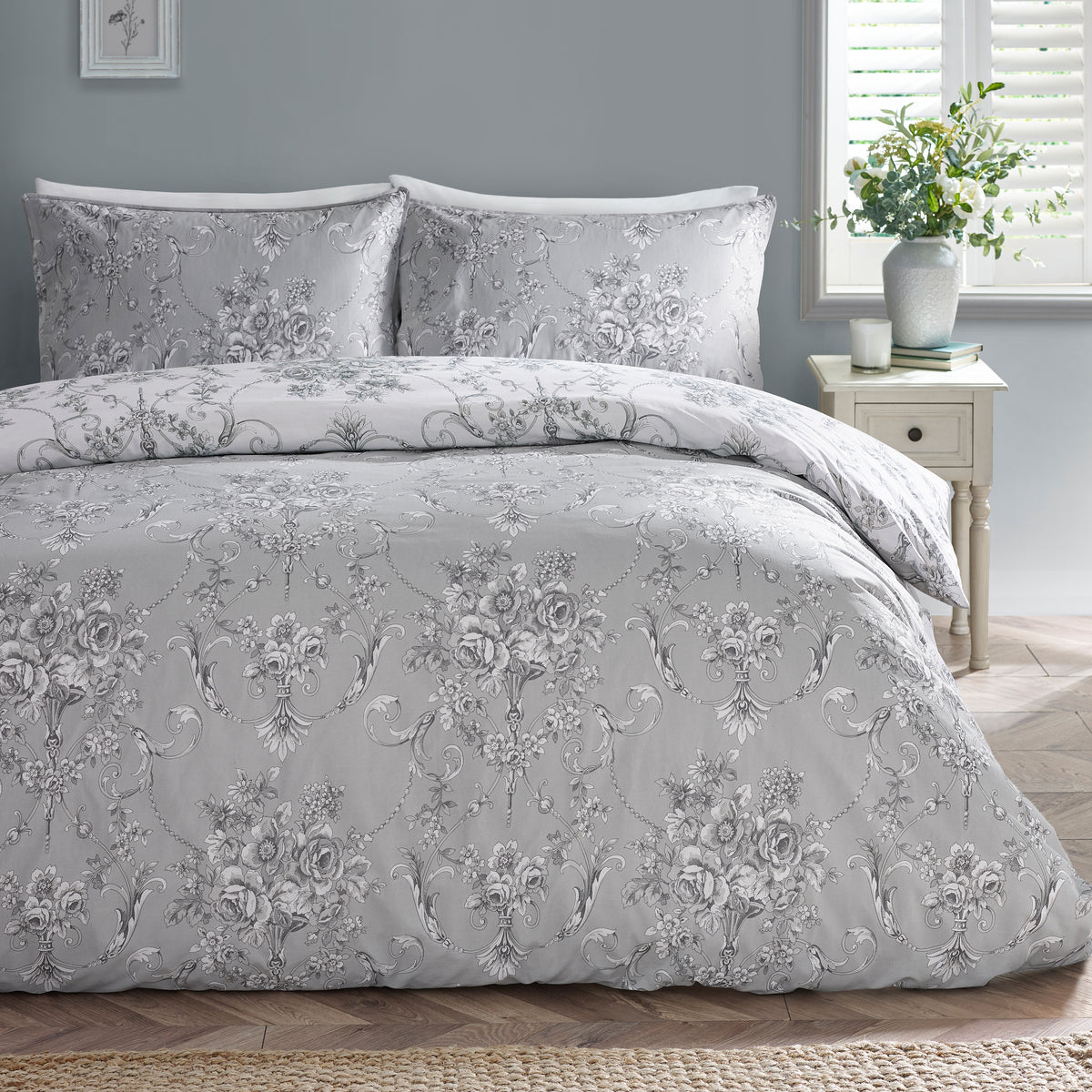 Antoinette Grey Duvet Set