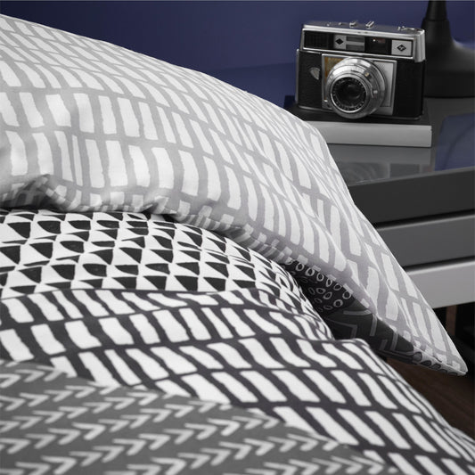Larsson Geo Grey Duvet Set