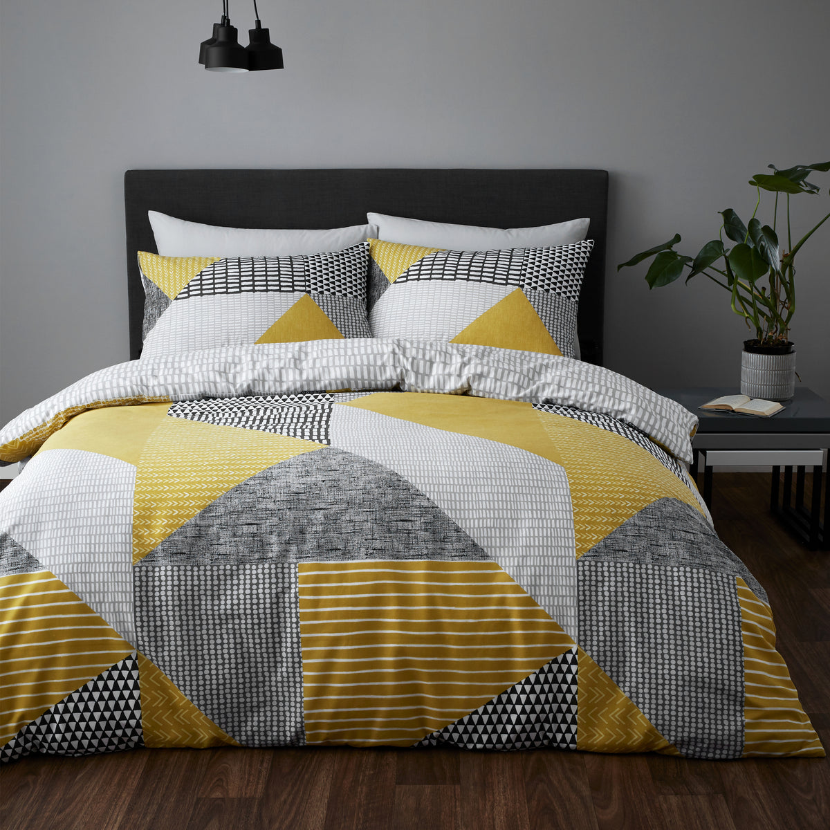 Larsson Geo Ochre Duvet Set