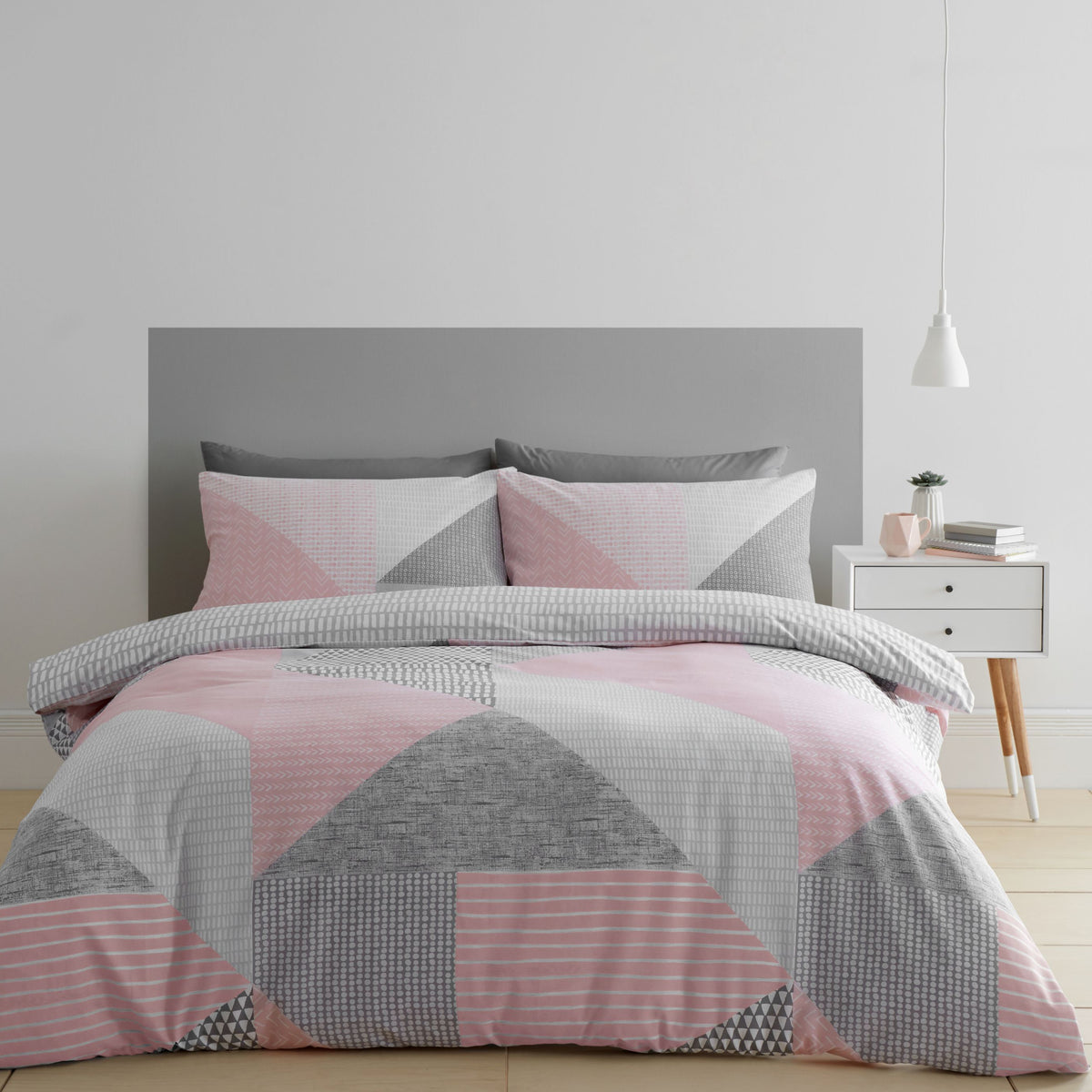 Larsson Geo Pink Duvet Set