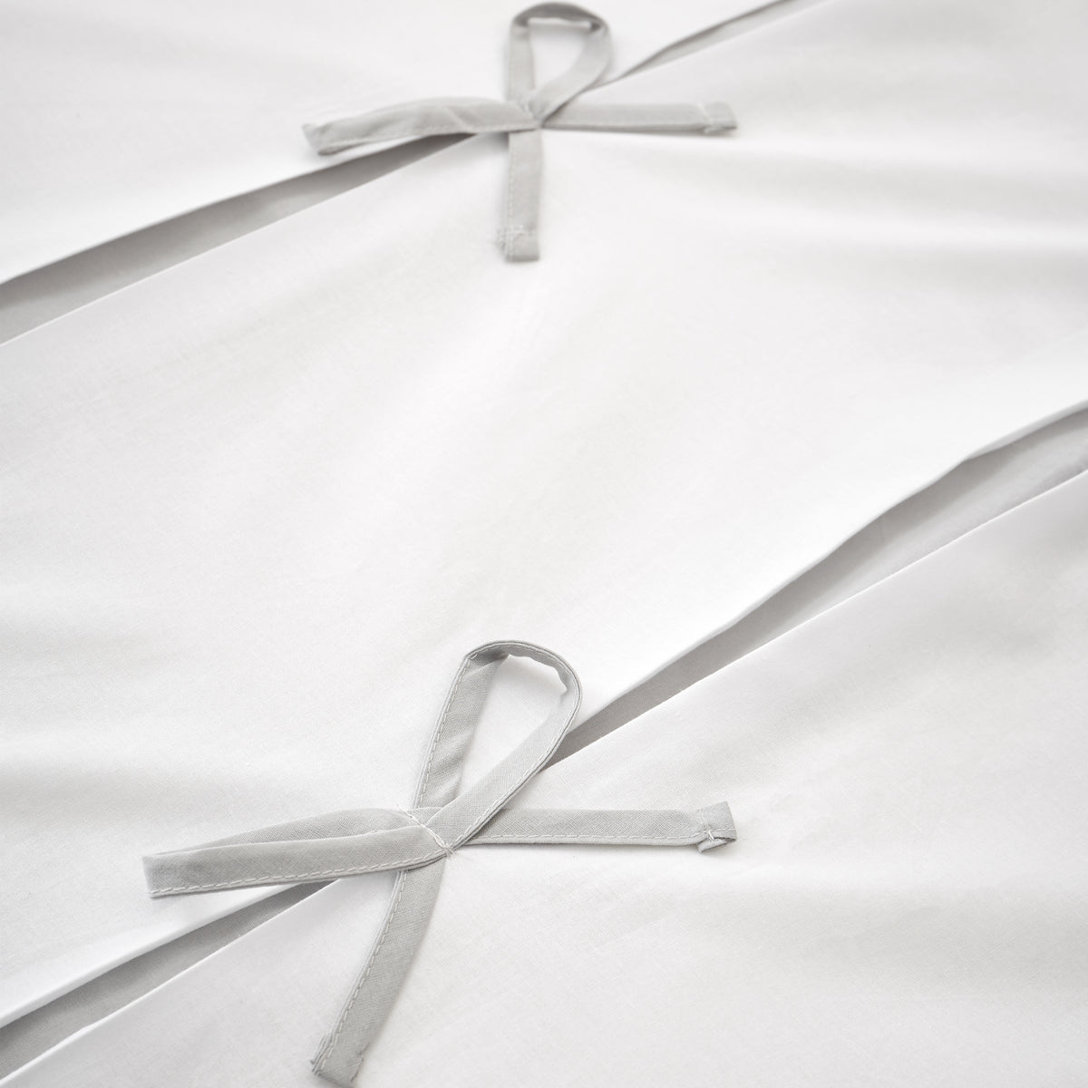 Milo Bow Grey Duvet Set
