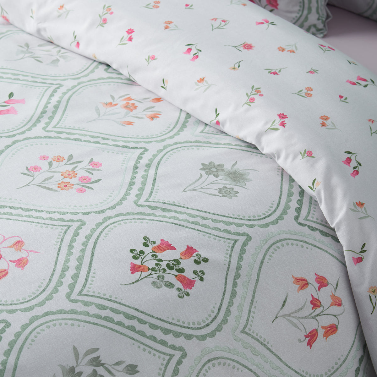 Cameo Floral Soft Green Duvet Set