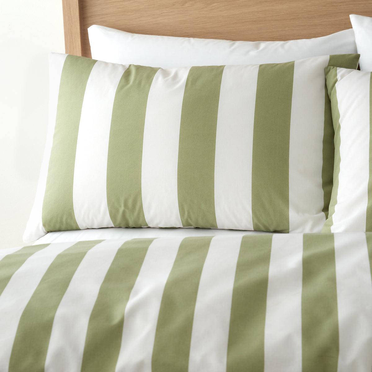 Cove Stripe Green Duvet Set