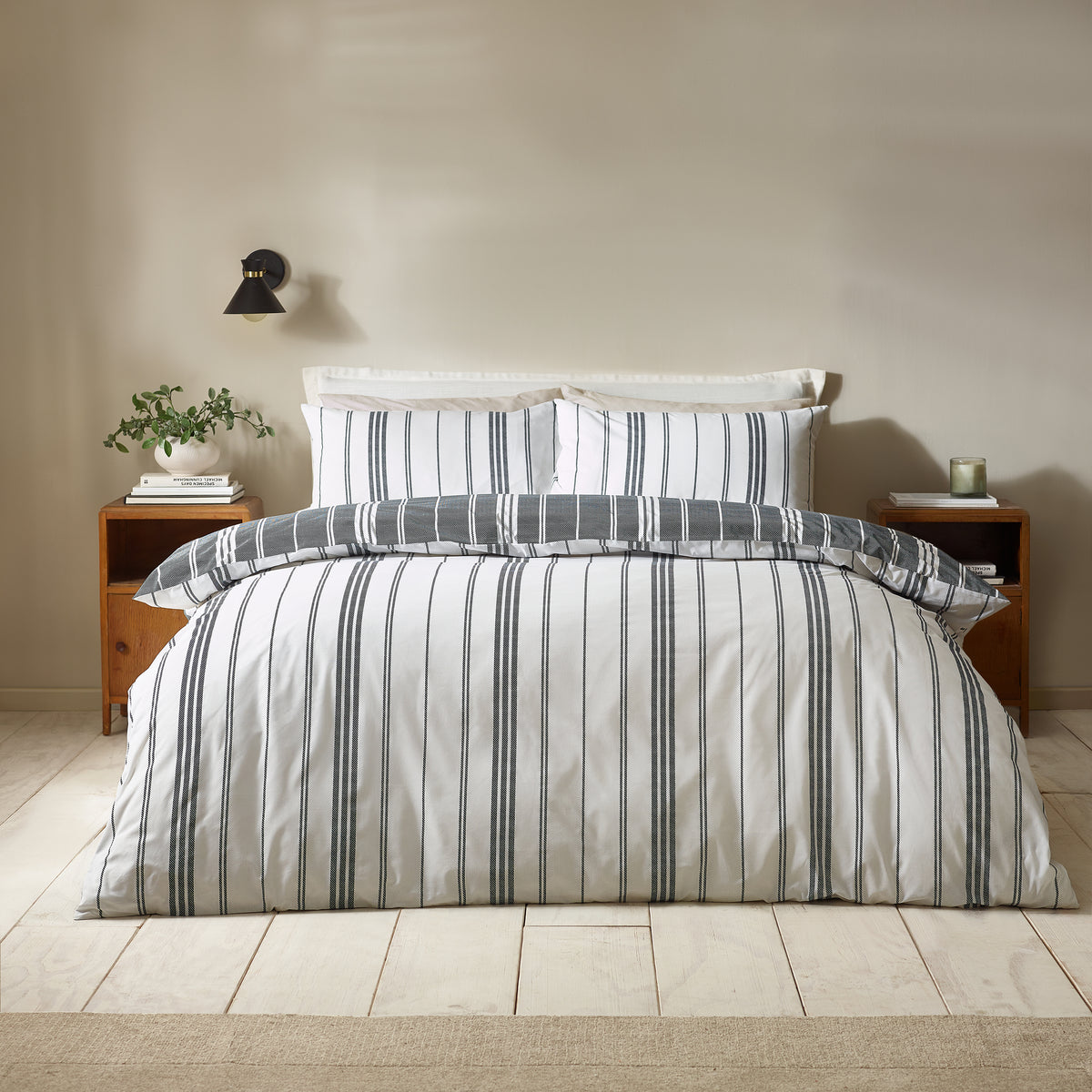 Harbour Stripe Black Duvet Set