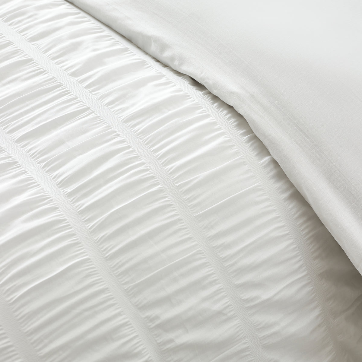 Seersucker Frill White Duvet Set