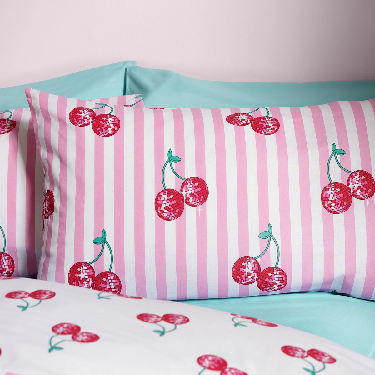 Disco Cherries Pink Duvet Set