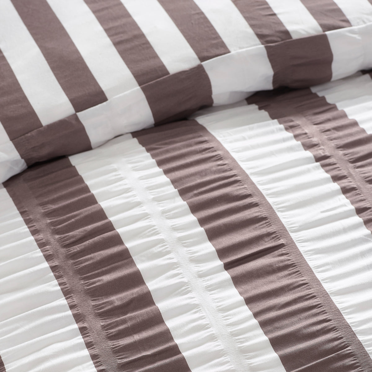 Seersucker Frill Stripe Chocolate Duvet Set