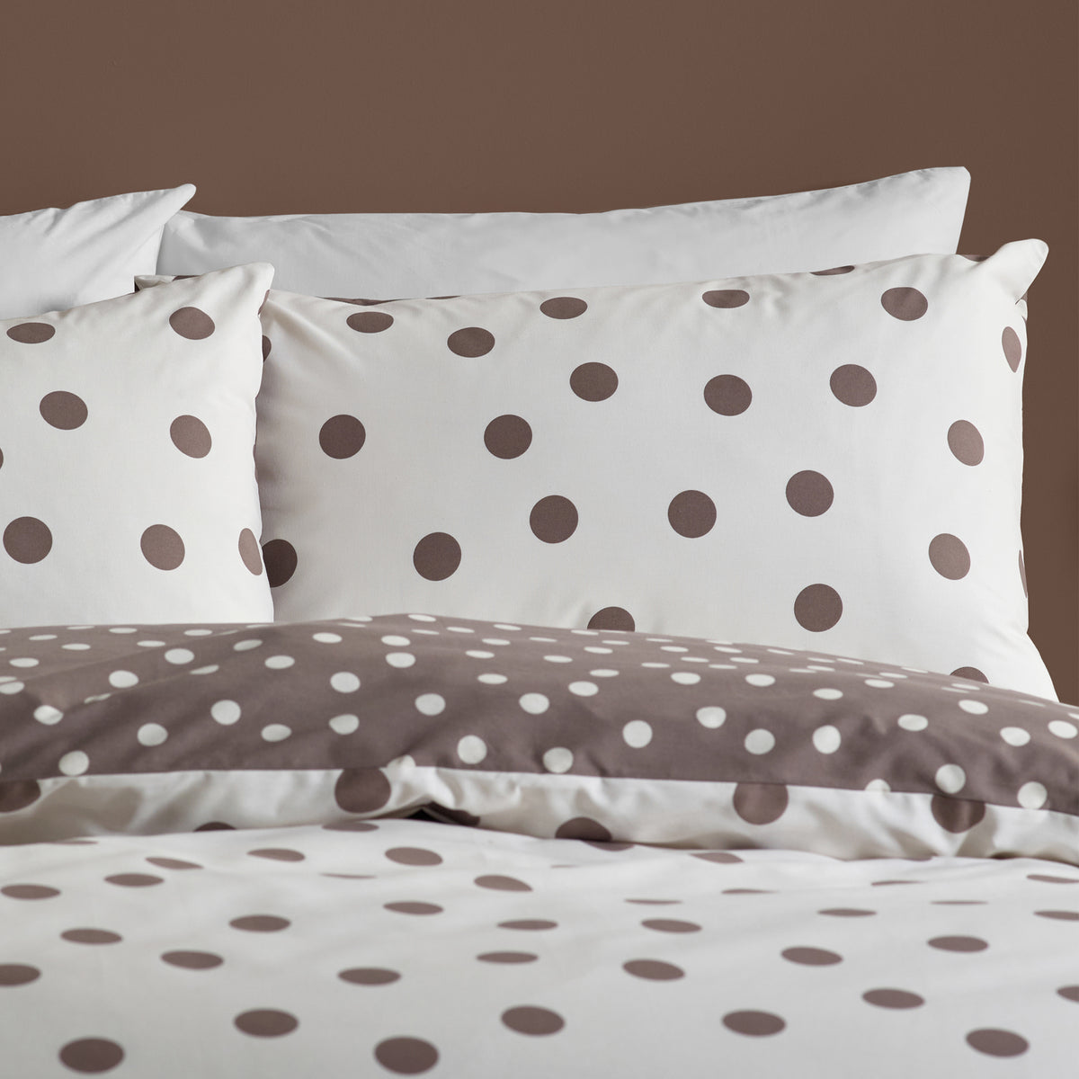 Polka Dot Chocolate Duvet Set