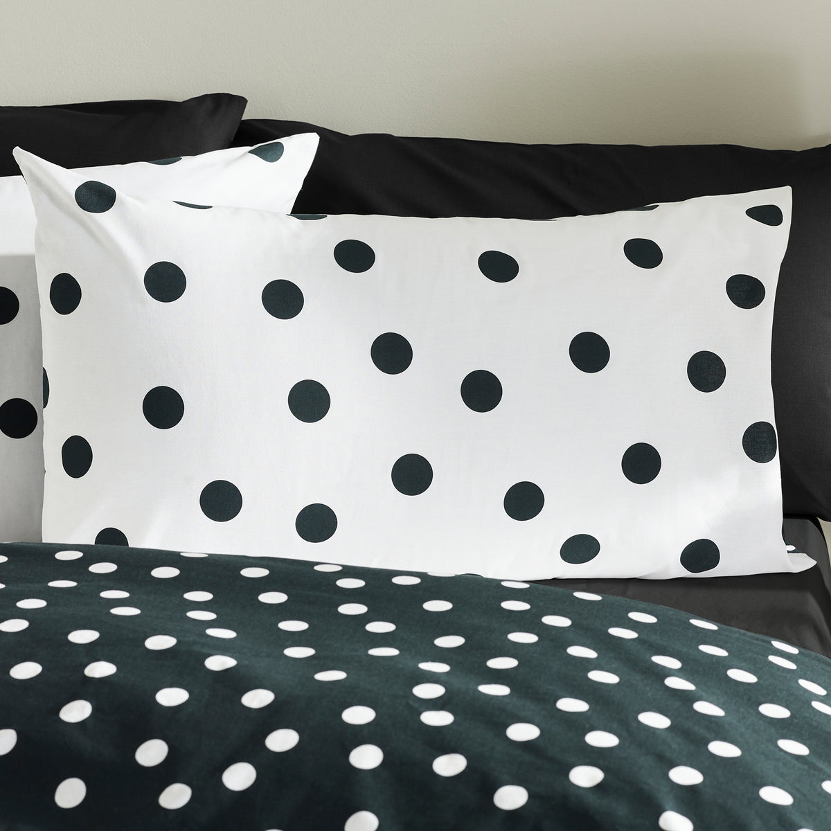 Polka Dot Black & White Duvet Set