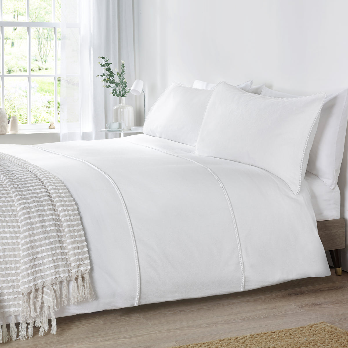 Pom Pom White Duvet Set Brushed Cotton