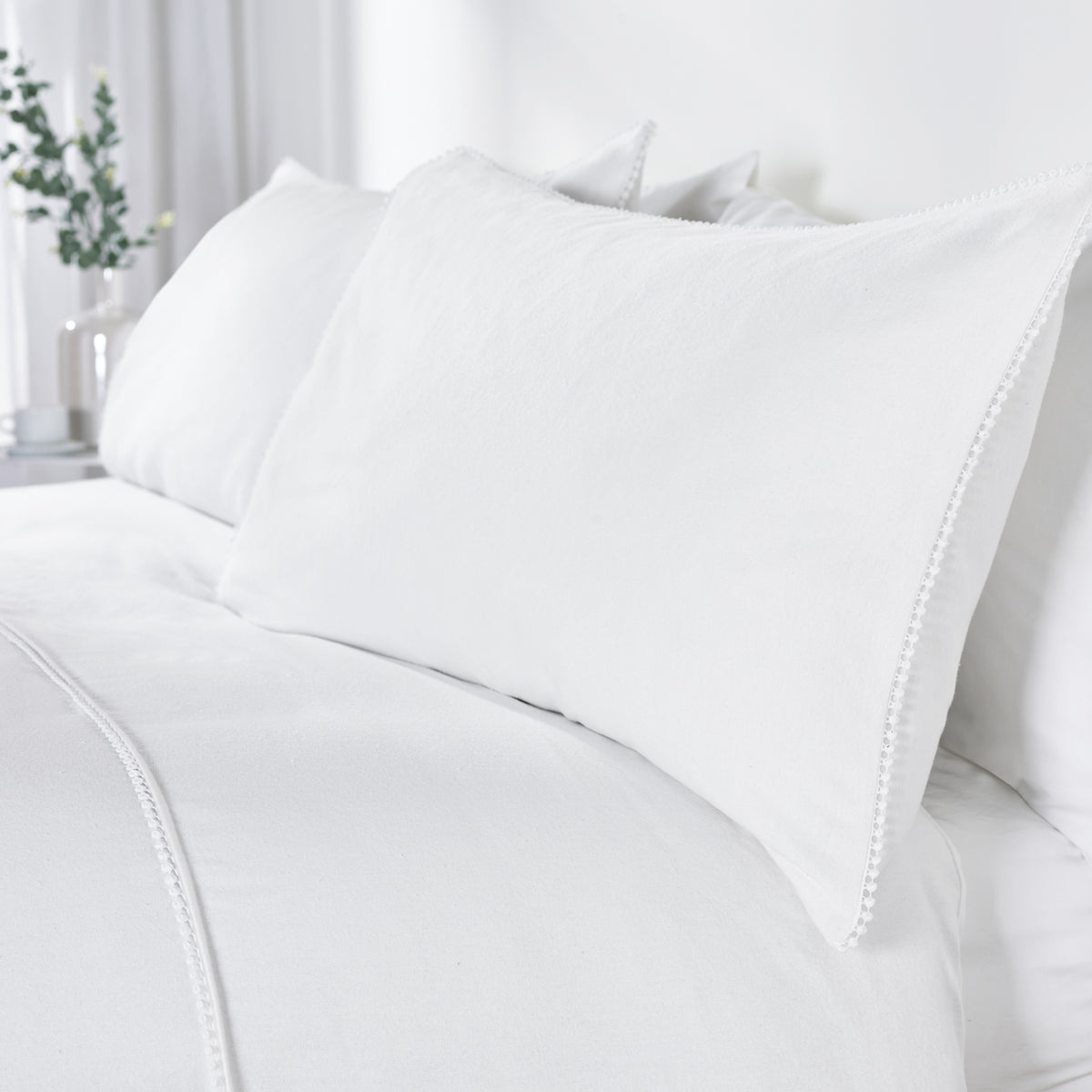 Pom Pom White Duvet Set Brushed Cotton