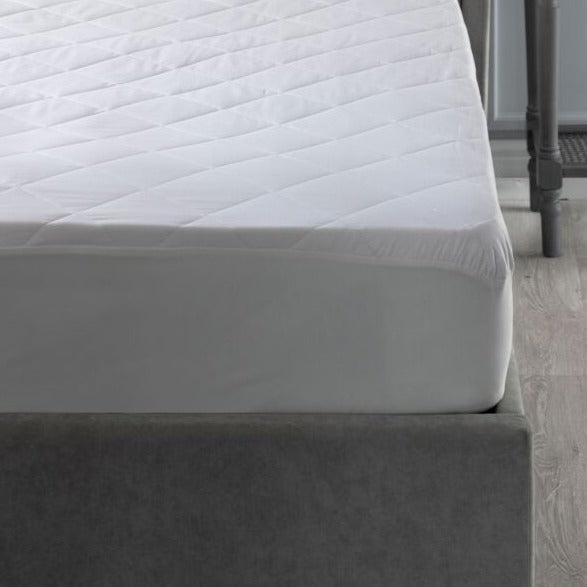 Protector de colchón Qulited relleno de algodón para suite de hotel individual