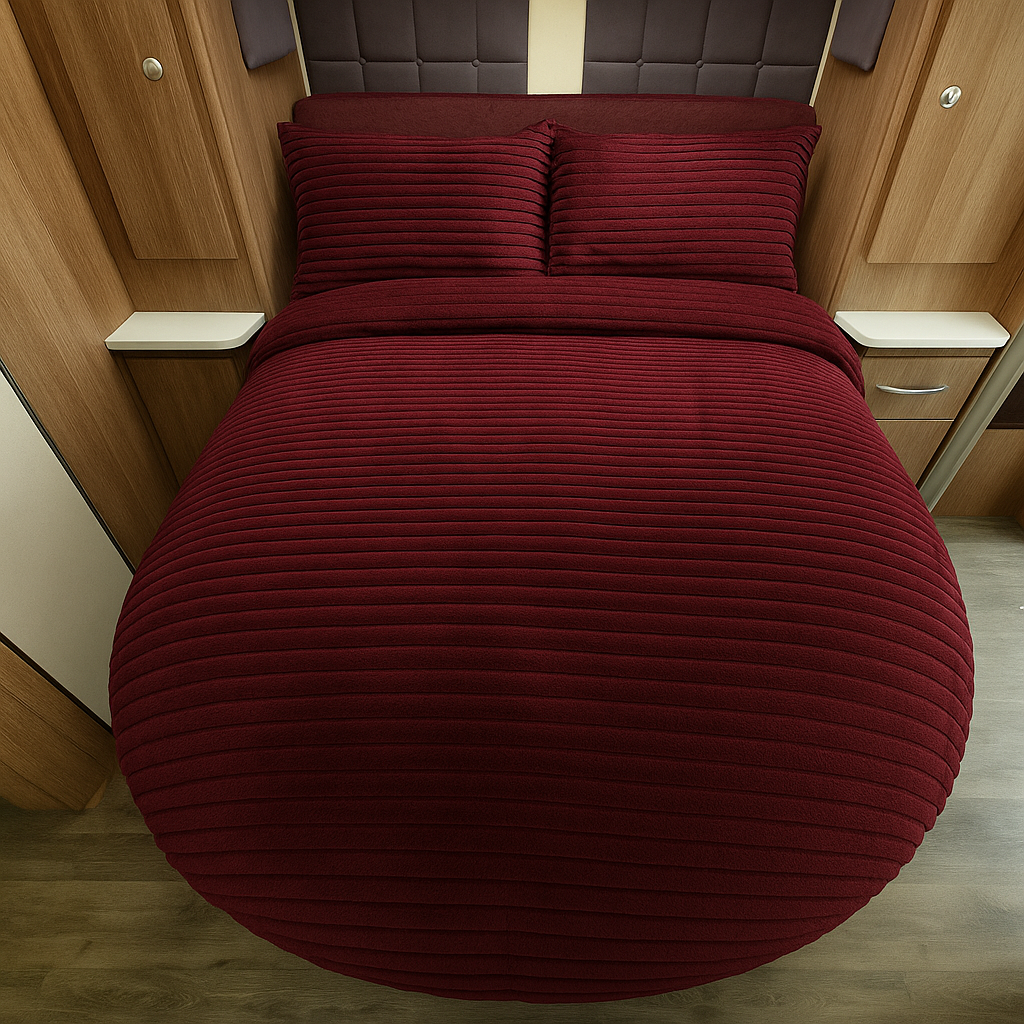 Ribbed Faux Fur Shaped Duvet Set – Burgundy