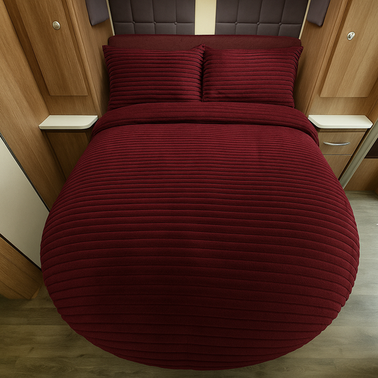 Ribbed Faux Fur Shaped Duvet Set – Burgundy