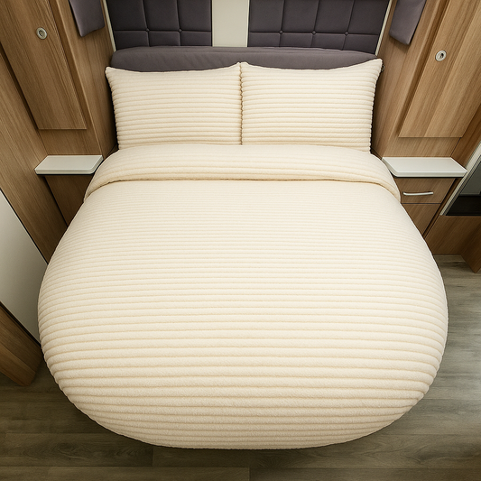 Ribbed Faux Fur Shaped Duvet Set – Ivory