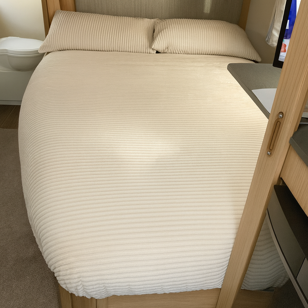 Natürliches Bettdeckenset aus Samt mit Gitterschnitt