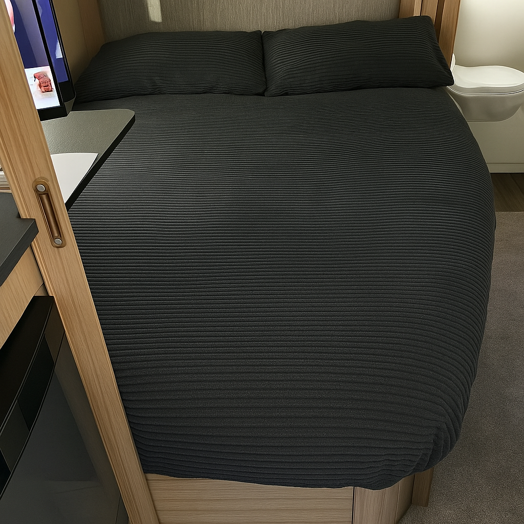 Ribbed Faux Fur Shaped Duvet Set – Charcoal