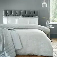 Natürliches Bettdeckenset aus Samt mit Gitterschnitt