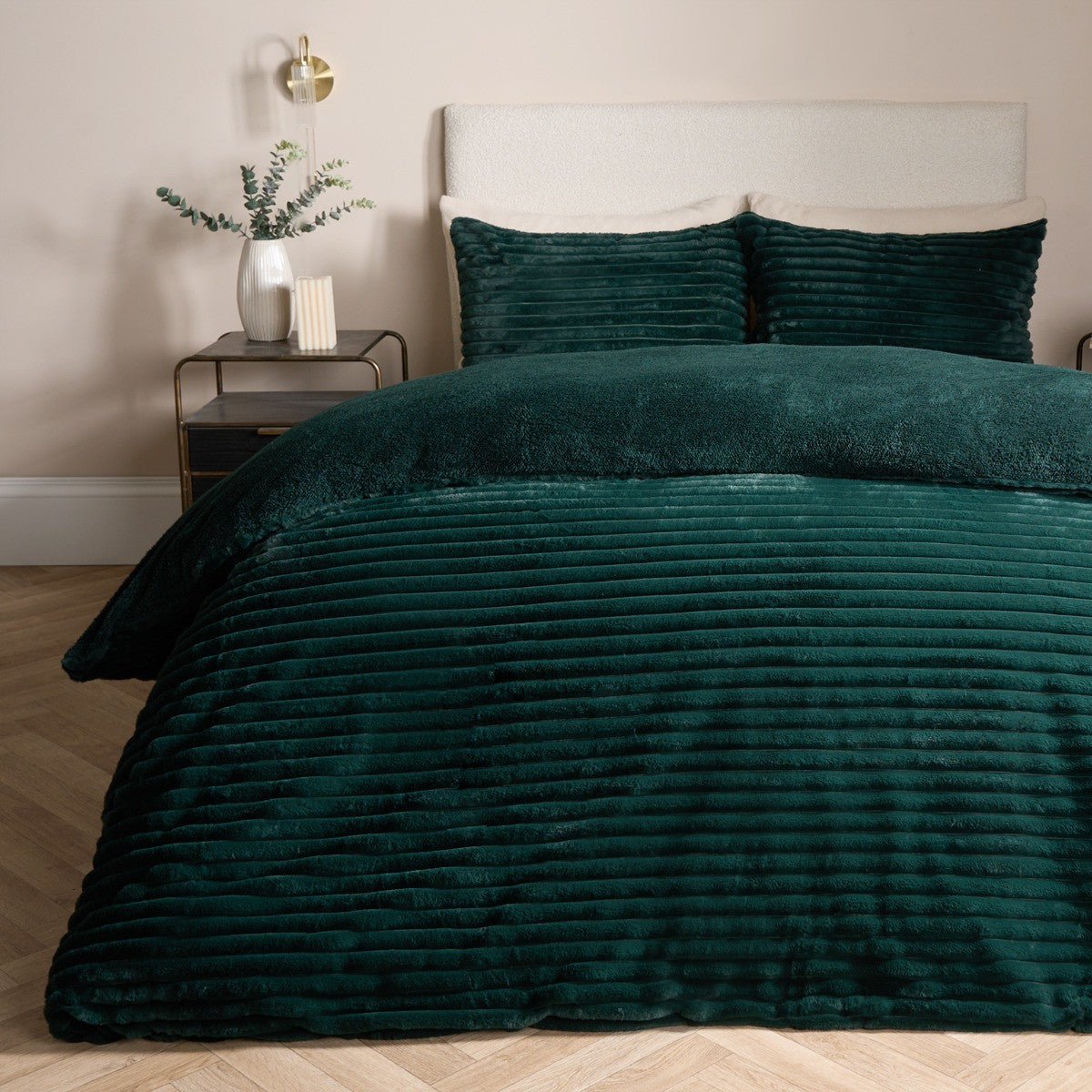 Ribbed Faux Fur Shaped Duvet Set – Green