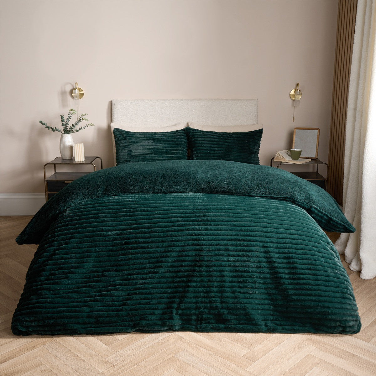 Ribbed Faux Fur Shaped Duvet Set – Green