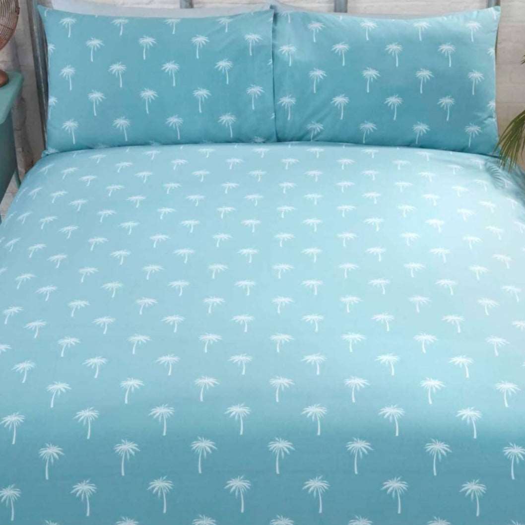 reverse of Bright and stylish California quilt set with vibrant surfer beach design. This bedding is available in a fresh blue colour palette ensuring this bedding will look sensational in any modern bedroom.