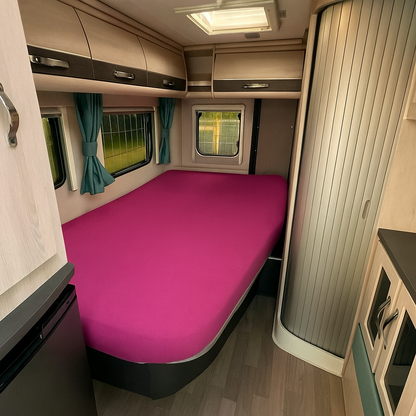 Signature Polycotton Right Hand shape fitted sheets