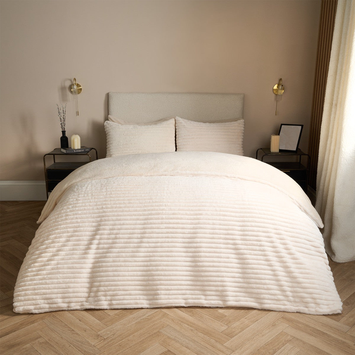 Natürliches Bettdeckenset aus Samt mit Gitterschnitt