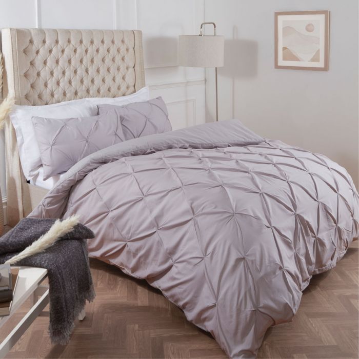 This duvet set is woven from a mix of soft cotton and polyester, making it comfortable and durable